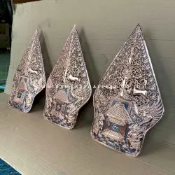 Kerajinan Gunungan Wayang Tembaga